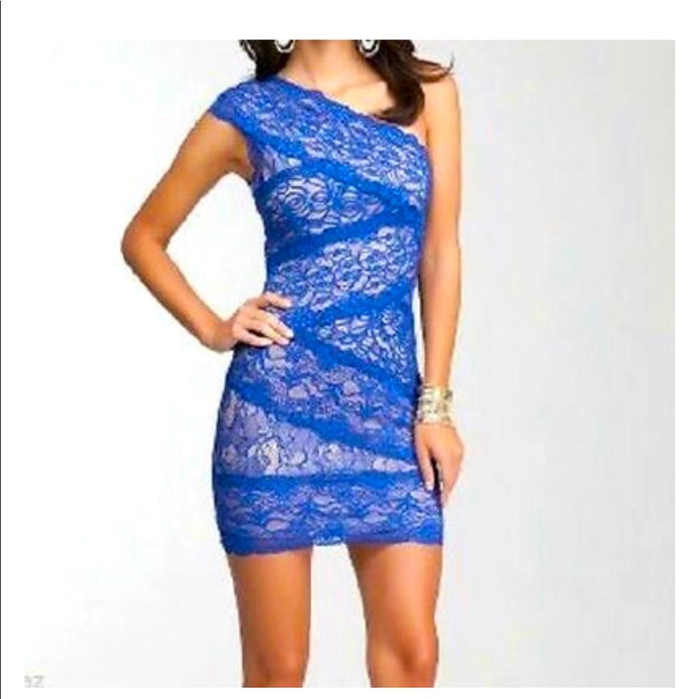 Bebe one shoulder lace dress